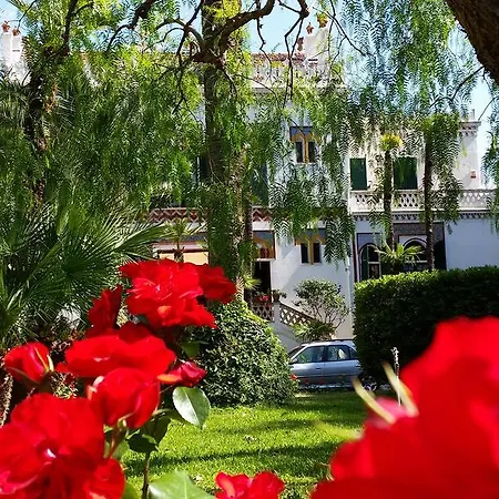 Konukevi Belle Rive